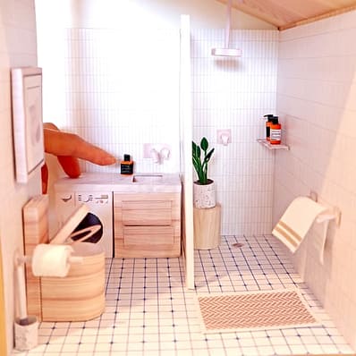 dollhouse bathroom